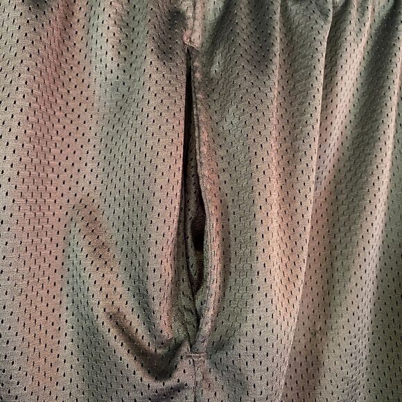 Champion Men's XL Black Mesh Athletic Shorts Gym Training - Picture 6 of 8